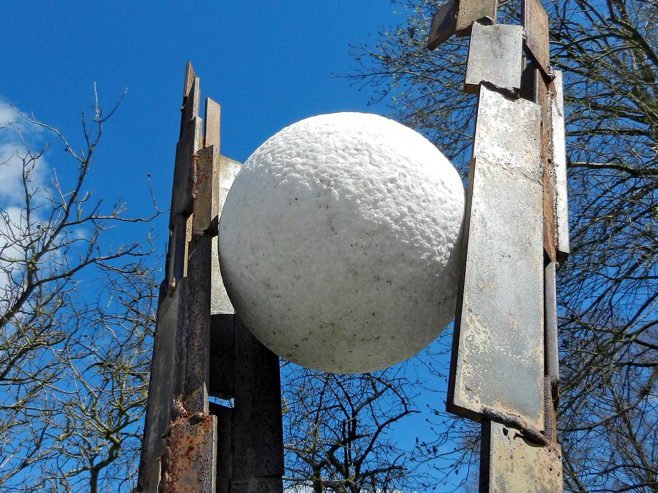 Natursteine und Stahl in Odenwald